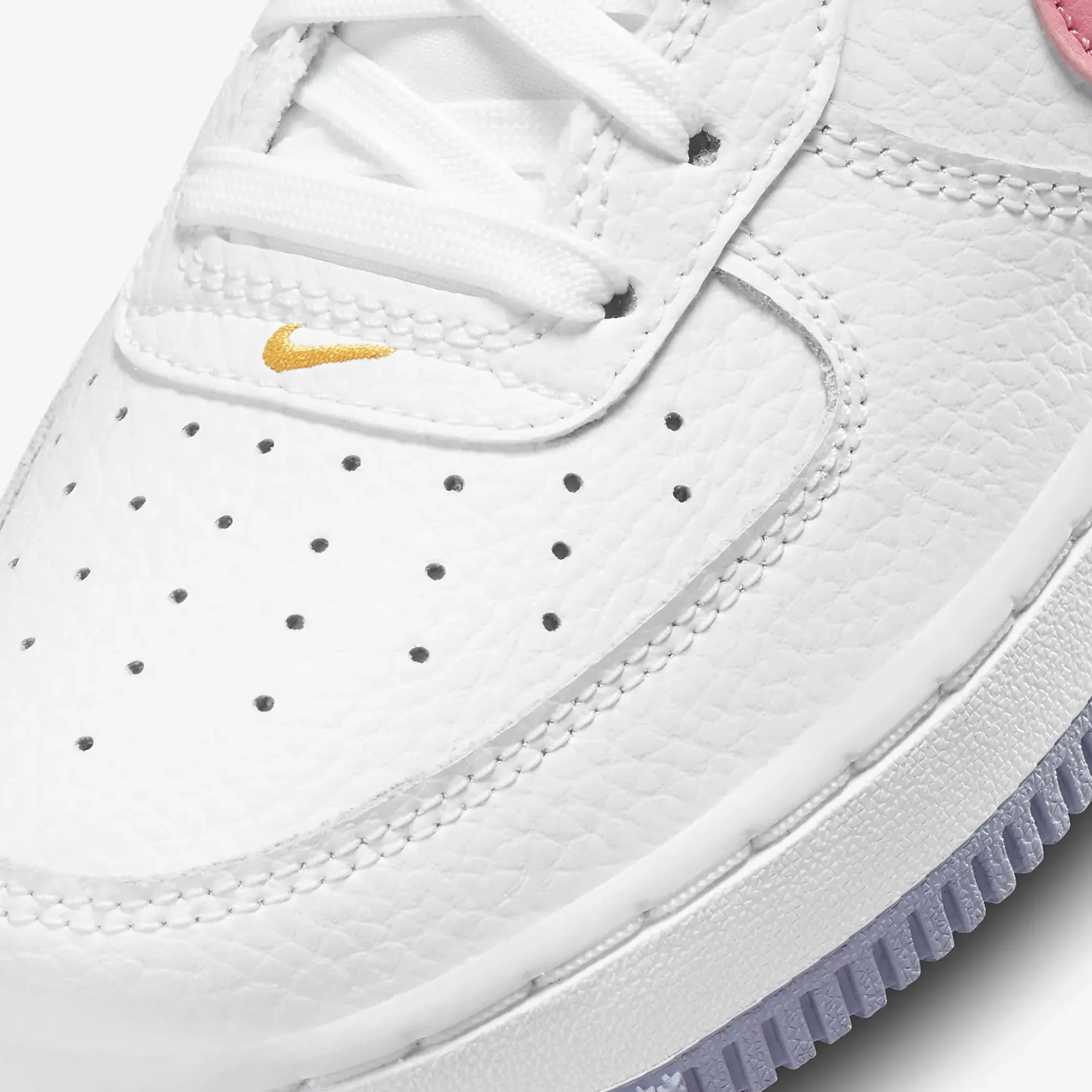 AIR FORCE 1 'WHITE/CORAL CHALK-LASER ORANGE' (GS)