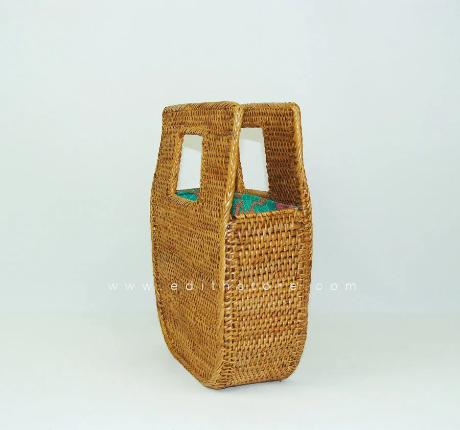 Square rattan handbag